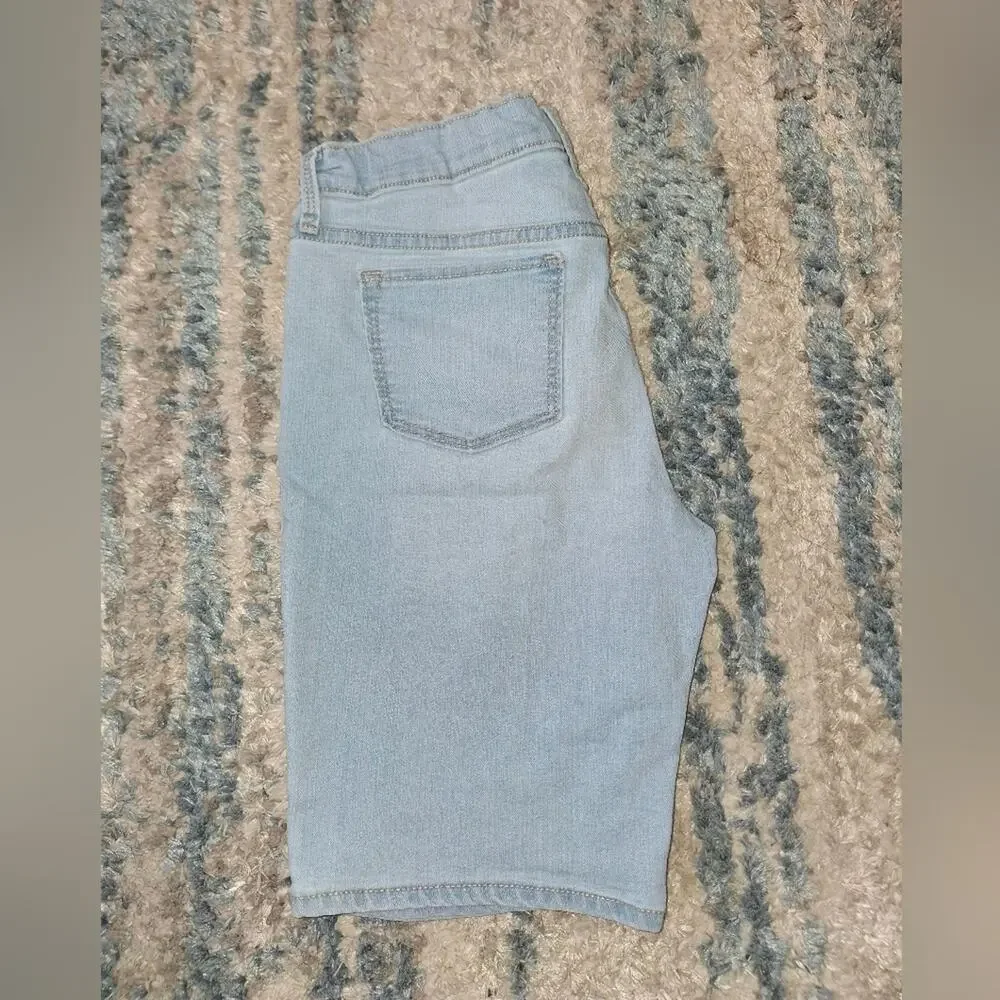 Old Navy Stretch Bermuda Shorts Set of 2 || GUC